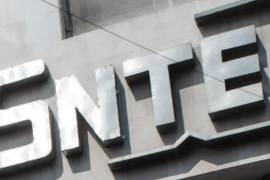 En un escrito difundido en redes sociales, el secretario de Organización de la Sección 22 del SNTE, César García Zurita, informó a las bases magisteriales que se debía continuar con la toma de las instalaciones de Pemex.