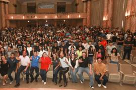 El rector Octavio Pimentel Martínez dirigió un mensaje motivador a los nuevos estudiantes del Ateneo Fuente.