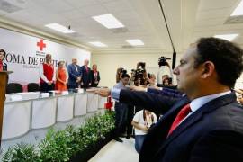 El alcalde José María Fraustro Siller atestiguó la toma de protesta del nuevo Consejo Local de la Cruz Roja.