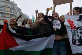 Francia anuncia toques de queda para ‘restablecer el orden’