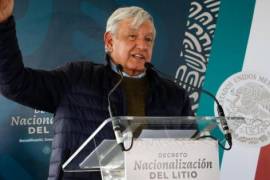 AMLO promete a yaquis concluir obras para dotar de agua a sus pueblos