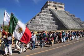 Comunidades indígenas, guías y vendedores ambulantes pidieron la destitución del encargado de Chichén Itzá, mientras que el director del INAH aseguró que se trata de ‘calumnias’