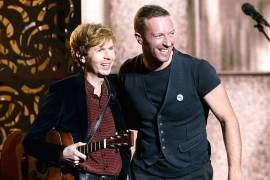 Beck, Red Hot Chili Peppers y Coldplay se unen por evento de caridad