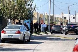 Corporaciones de seguridad de Piedras Negras, Coahuila, acudieron a la colonia Praderas tras un reporte de violencia familiar. La intervención fue en una vivienda de la calle Purón Johnston, donde encontraron a una mujer sin vida.
