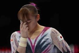 La gimnasta japonesa Shoko Miyata ha sido expulsada por violar el código de comportamiento del equipo al ser sorprendida fumando y bebiendo en Japón.