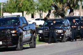 Elementos del Servicio de Alguaciles de Estados Unidos y detectives de Eagle Pass recibieron al presunto homicida para su traslado y proceso judicial en Texas.