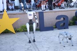La institución se convirtió en la primera escuela de Latinoamérica en integrar un robot humanoide en clases y la primera en México con un androide de manos articuladas