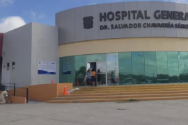La mujer fue trasladada al Hospital General Salvador Chavarría, donde habría recibido atención médica tras presentar complicaciones de salud.
