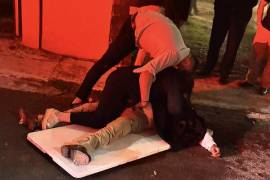 La víctima se encontraba bailando en una palapa cuando comenzó a sentirse mal y posteriormente se desvaneció, lo que generó la movilización de cuerpos de emergencia.