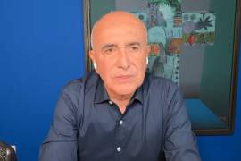 El periodista Pedro Ferriz de Con reveló que existe una orden de aprehensión en su contra, la cual vincula con el ex gobernador de Coahuila, Humberto Moreira.