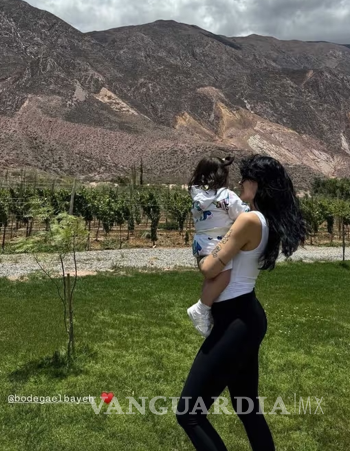 $!Revelan que Cazzu obtuvo visa para su hija Inti y podrá iniciar gira Latinaje 2026 en Estados Unidos