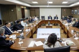El rector Alberto Flores Olivas participó en la firma del Acuerdo Nacional para el Ordenamiento de la Producción, Abasto, Comercialización y Precio Justo del Jitomate.