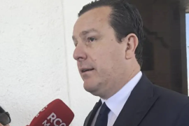 El fiscal general de Coahuila, Federico Fernández Montañéz, informó que el detenido relacionado con el caso de la calle El Abra también cuenta con una orden de aprehensión por extorsión en Chihuahua.