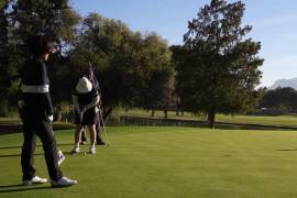 La propuesta permitiría operar sin suspensiones por lluvia y proteger zonas deportivas y habitacionales.