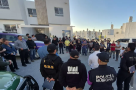 Autoridades estatales impulsan redes ciudadanas de seguridad mediante grupos de WhatsApp y códigos QR.