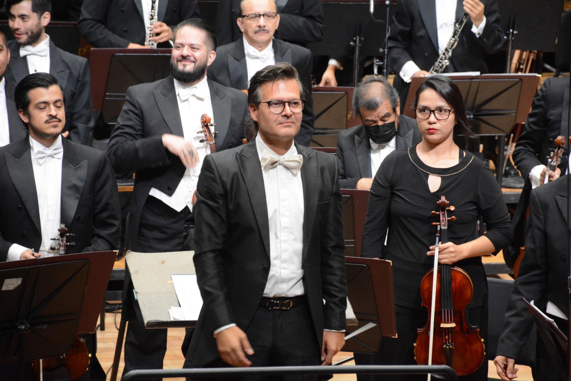 Natanael Espinoza dirige a la Sinfónica del IPN con repertorio de Wagner, Beethoven y Tchaikovsky. Noticias en tiempo real