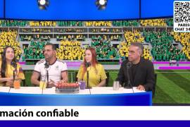 Enrique Garay (d), Leidy Montoya (c-d), Juan Antonio Rodríguez (c-i), y Eliane Marcia Tormes, en el programa el entrenamiento de salud sexual realizado por la alianza SICOnfío a través de la campaña “Que no te metan gol”.