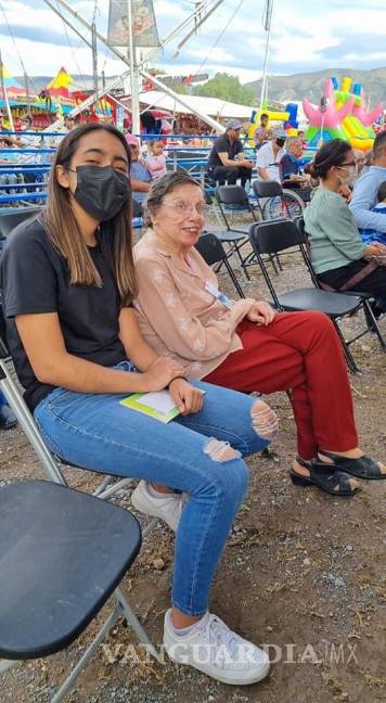 ‘Gozamos como chiquillos’; adultos mayores de asilo visitaron la Feria Saltillo (video)