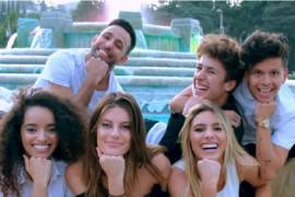 Así es 'Amigos', la versión de 'Friends' de influencers en YouTube