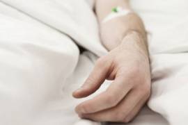 Logran que paciente recupere conciencia tras 15 años en coma