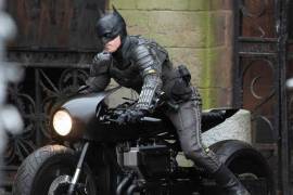Aventura. Robert Pattinson retomará su papel como Bruce Wayne/Batman cuando se reanuden las grabaciones de la esperada secuela.
