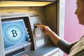 Se instó a las instituciones financieras a estar atentas para identificar y reportar actividades sospechosas relacionadas con dichos cajeros de monedas virtuales. FOTO: