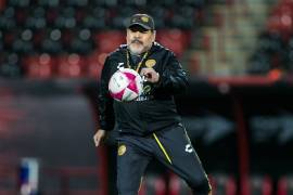 Maradona volvió a explotar contra Lio Messi