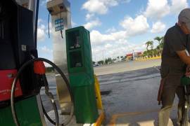 PRI y PAN piden explicar presunto desabasto de gasolinas