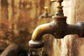 La ruptura de la tubería en el bordo norte y calle Anáhuac dejó sin agua potable a más de 50 mil habitantes de la zona norte y poniente de la ciudad.