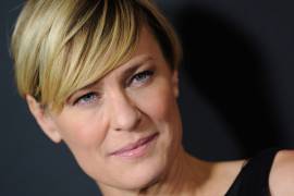 Robin Wright quiere el mismo sueldo que Kevin Spacey