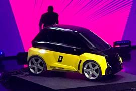 Usain Bolt lanzó su microauto eléctrico, para moverse en ciudades