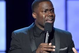 Comediante Kevin Hart sufre accidente de automóvil; sobrevive de milagro