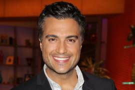 Jaime Camil presenta serie y agradece a las telenovelas