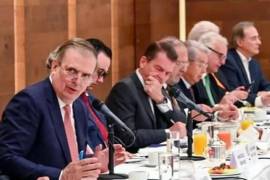 El secretario de Economía, Marcelo Ebrard, sostuvo un encuentro con integrantes del Consejo Coordinador Empresarial (CCE) como parte de los preparativos para la segunda ronda de conversaciones.