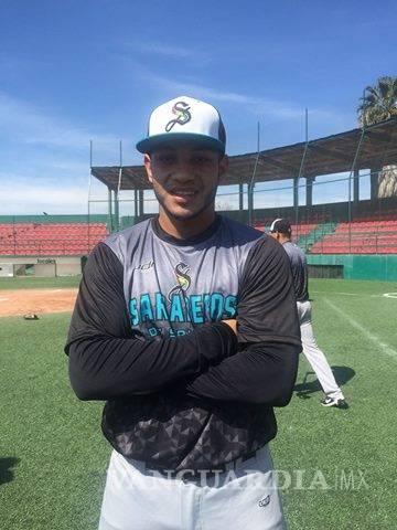 $!La Federacíon Mexicana de Beisbol reconoció a Fabricio Macías como el Jugador Profesional del Año