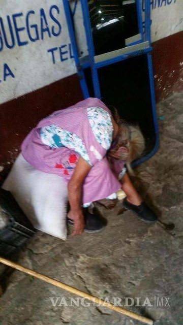 $!Muere anciana vendiendo su mercancía en un mercado de Oaxaca