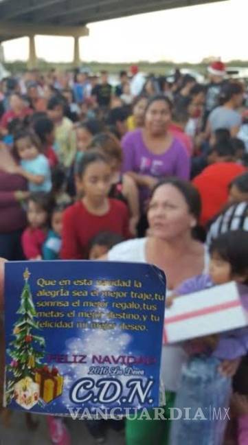 $!Cártel regaló juguetes, cobijas y cenas navideñas en Tamaulipas