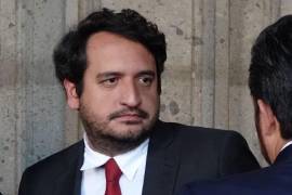 A sus 40 años de edad, el hombre que llegó a ser presentado como parte del relevo generacional de Morena enfrenta un escenario muy distinto al que en un inicio se imaginó para él.