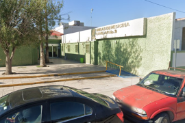 Personal médico confirmó el fallecimiento del adulto mayor en la sala de urgencias.