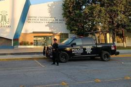 Autoridades municipales desplegaron un operativo en el Centro Universitario Franco Mexicano de Monterrey (CUM) ante amenazas de un ataque armado este jueves.