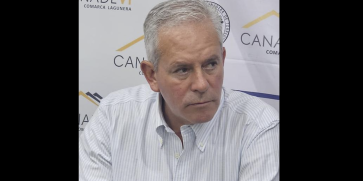 El diputado federal Marcelo Torres Cofiño afirmó que Agua Saludable para La Laguna aún no está concluido y pidió mil 200 millones de pesos para interconexiones y rehabilitación de redes.