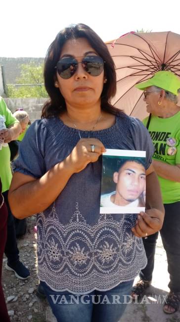 $!Madre reclama cuerpo de su hijo: lo halló en fosa común… hace siete años y hasta hoy no le han entregado sus restos en Coahuila