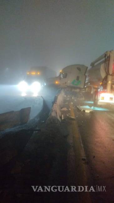 $!Reportan cierre de autopista Monterrey-Saltillo por accidente vial, y neblina densa en la libre