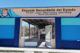 Los exámenes practicados a más de cuatro alumnos arrojaron resultados negativos; sin embargo, familiares aseguran que los menores fueron señalados injustamente y posteriormente enfrentaron burlas y hostigamiento escolar.