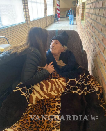 $!El Asilo de Ancianos ha sido el escenario de felicidad durante todo diciembre con visitas escolares, teatrales y empresariales, llenando de alegría a los residentes.