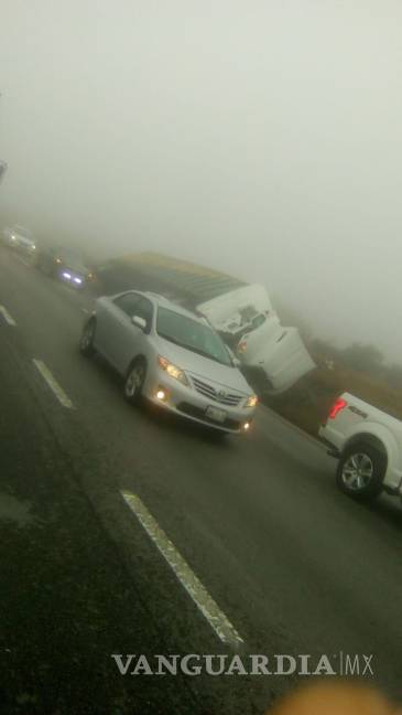 $!Accidentes paralizan la autopista Monterrey-Saltillo