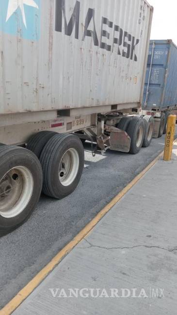 $!El tráiler permanecía estacionado.