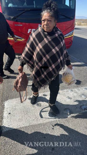 $!La mujer fue detenida durante un filtro de revisión instalado sobre la carretera federal 30, en Cuatro Ciénegas.