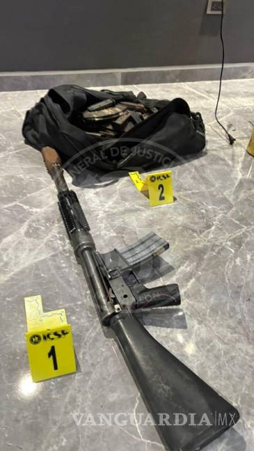 Nuevo León: en cateo a 10 viviendas de Monterrey y García, detienen a seis; aseguran armas y drogas