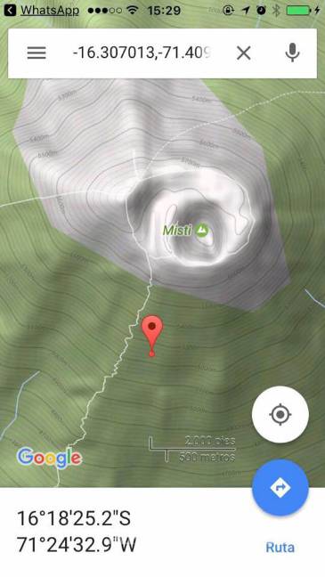 $!Joven es rescatado de volcán tras compartir su ubicación por WhatsApp